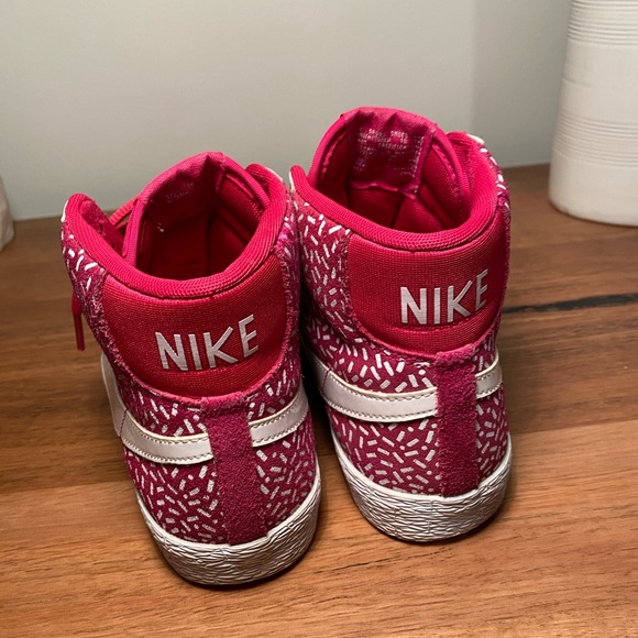 Nike pink spotty high tops size US 6 - Picture 5 of 9